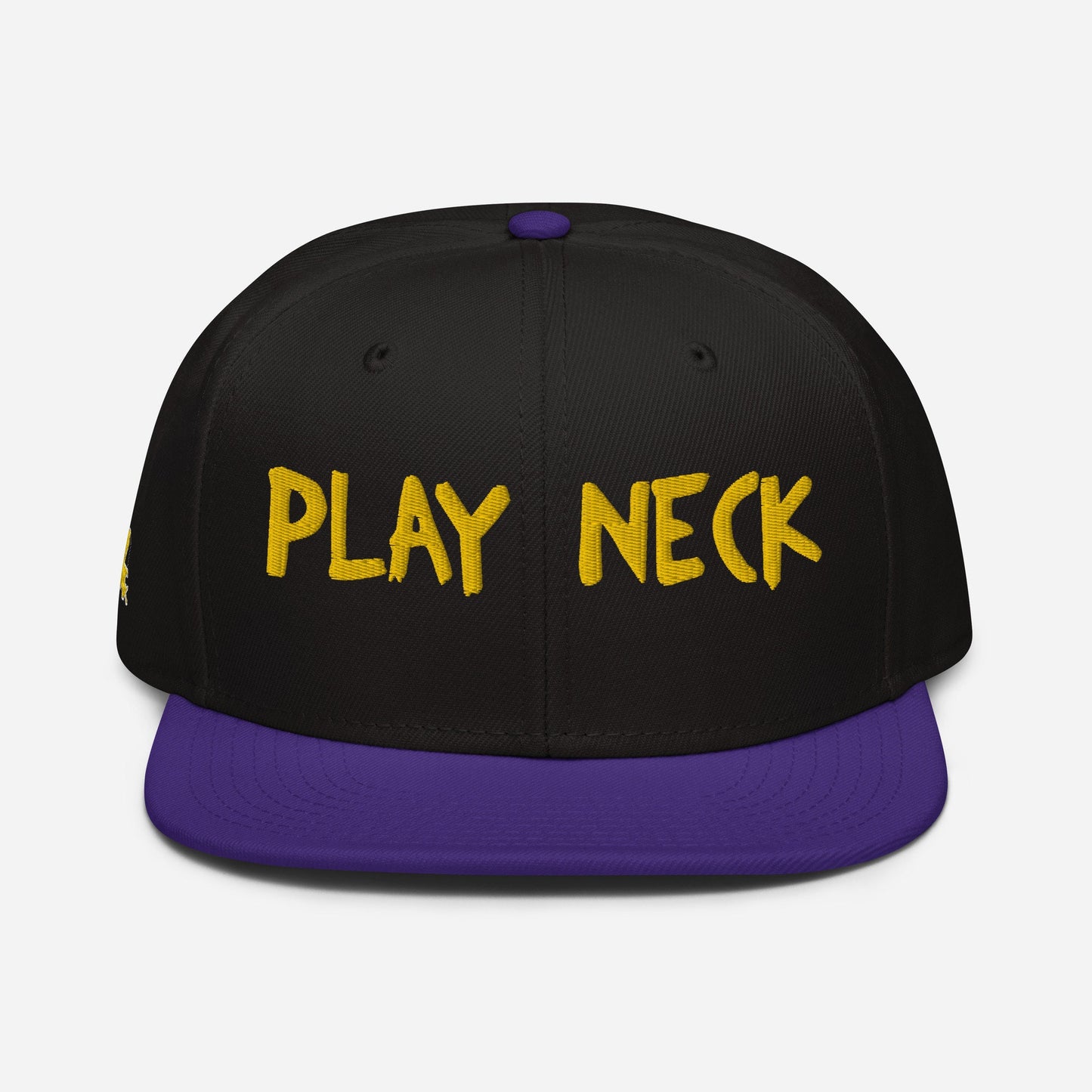 Play Neck Snapback
